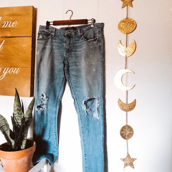 Lucky Brand Boyfriend Jeans - Picture 1 of 7